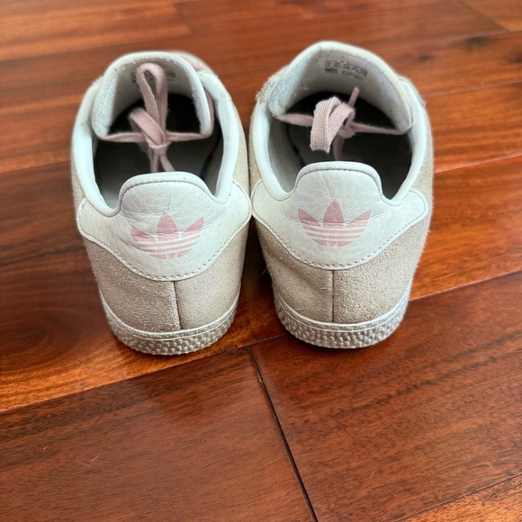 Adidas Gazelle Suede Sneakers in pink and White size 4 - Picture 3 of 8